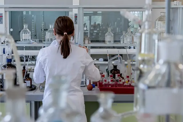 Surmonter les Défis de la Découverte Scientifique : Stratégies Pratiques