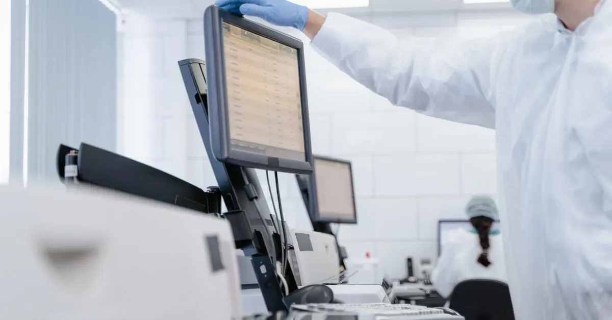 Comparatif : Différentes Approches de la Découverte Scientifique