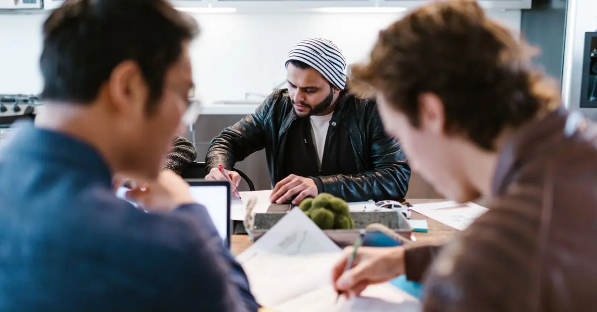 Les Défis de l'Innovation Collaborative : Stratégies et Solutions
