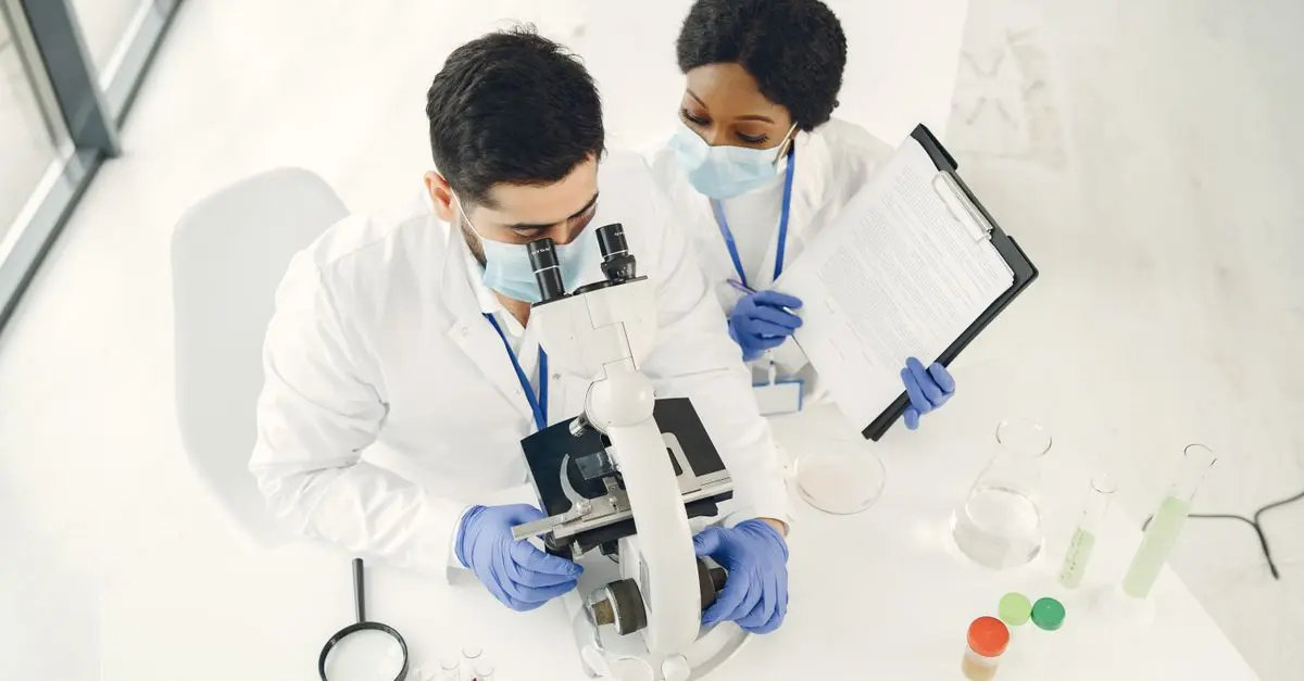 Les Défis de la Découverte Scientifique : Comment les Surmonter