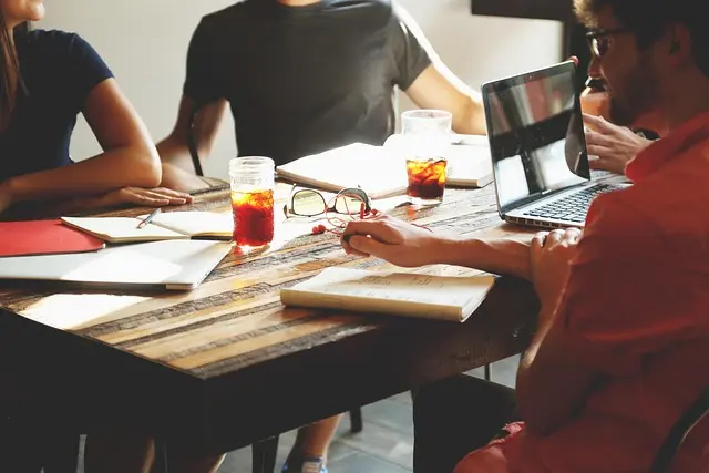 Comment surmonter les défis de l'innovation sociale