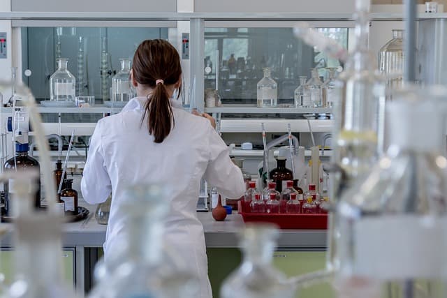 Les Défis de la Découverte Scientifique : Comment Innover et Progresser